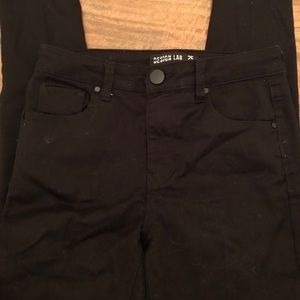 Women’s black pants slim fit/stretchy size 25